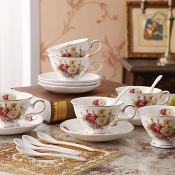 Moderné luxusné šálku kávy nastaviť Elegantný pohár mlieka Office high-grade kvet šálku čaju Domácnosti čaj nastaviť pitnej riad WSHYUFEI